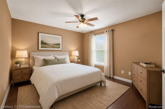 49385 Central Park E, Shelby Charter Township, MI 48317