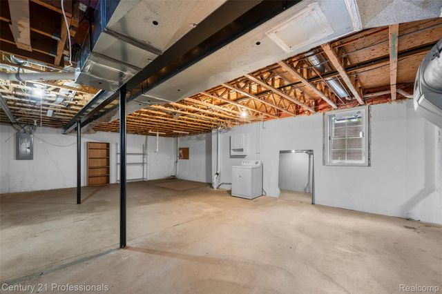 49385 Central Park E, Shelby Charter Township, MI 48317