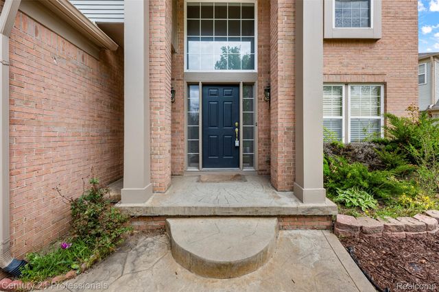 49385 Central Park E, Shelby Charter Township, MI 48317