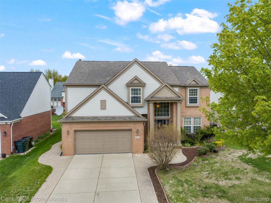49385 Central Park E, Shelby Charter Township, MI 48317