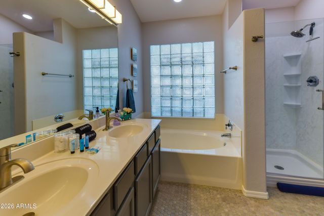 6444 E VIRGINIA Street, Mesa, AZ 85215