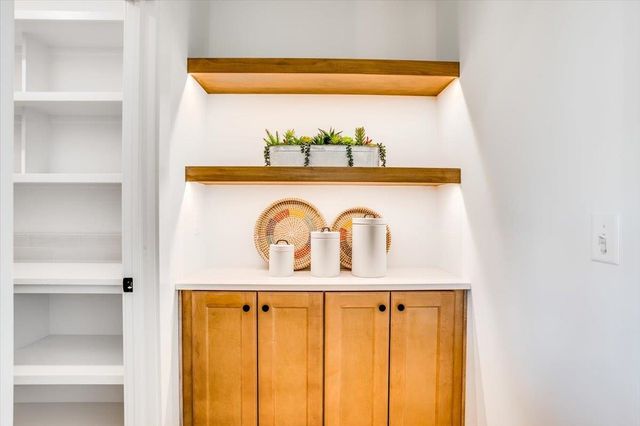 9638 W Cedar Lane, Maize, KS 67101