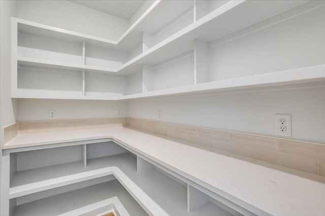 9638 W Cedar Lane, Maize, KS 67101