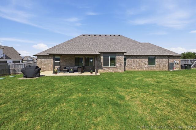 11303 S 211th East Avenue, Broken Arrow, OK 74014