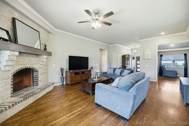 11303 S 211th East Avenue, Broken Arrow, OK 74014