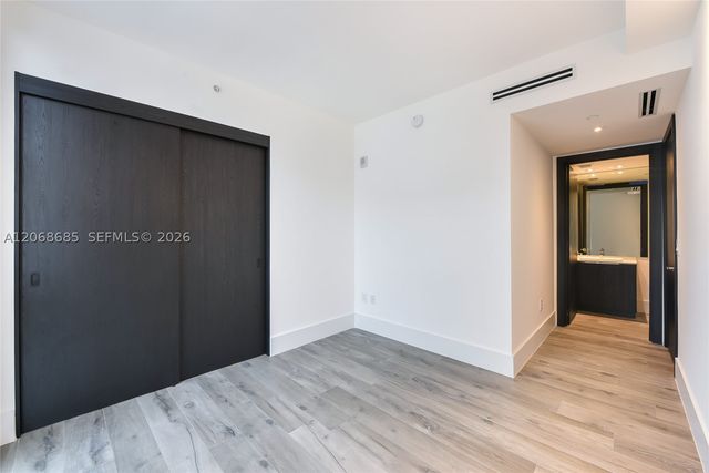 1010 Brickell Ave 3905, Miami, FL 33131