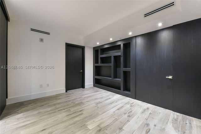 1010 Brickell Ave 3905, Miami, FL 33131