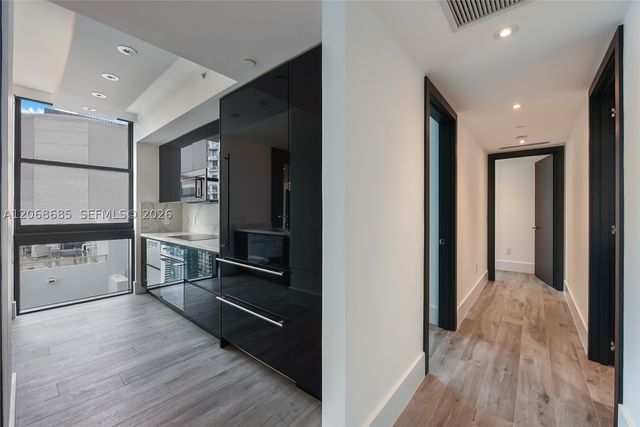1010 Brickell Ave 3905, Miami, FL 33131