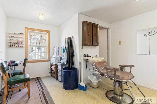 713 W Hwy 39, Blackfoot, ID 83221