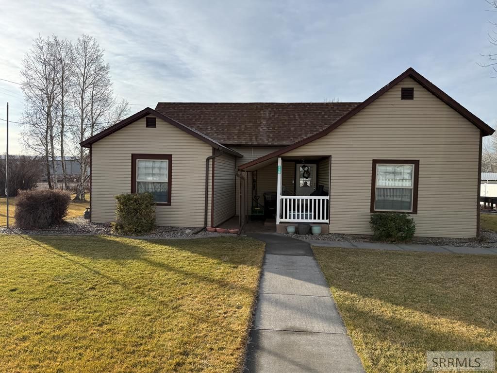 Image 1 of property listing at 713 W Hwy 39, Blackfoot, ID 83221