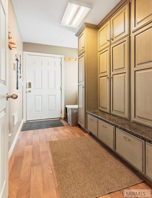 Image 14 of property listing at 713 W Hwy 39, Blackfoot, ID 83221