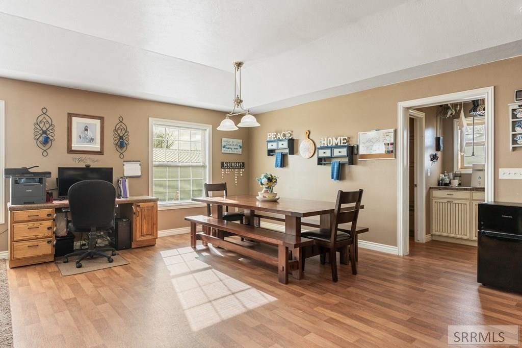 Image 7 of property listing at 713 W Hwy 39, Blackfoot, ID 83221