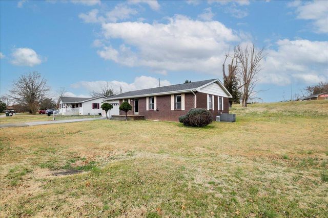 24 Cardinal Heights Road, Williamsburg, KY 40769