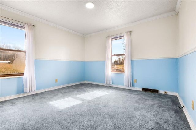 24 Cardinal Heights Road, Williamsburg, KY 40769