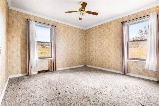 24 Cardinal Heights Road, Williamsburg, KY 40769