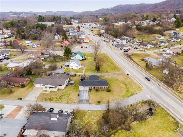 24 Cardinal Heights Road, Williamsburg, KY 40769