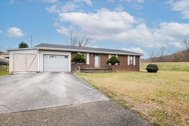 24 Cardinal Heights Road, Williamsburg, KY 40769