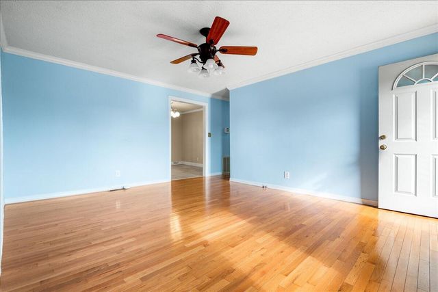 24 Cardinal Heights Road, Williamsburg, KY 40769