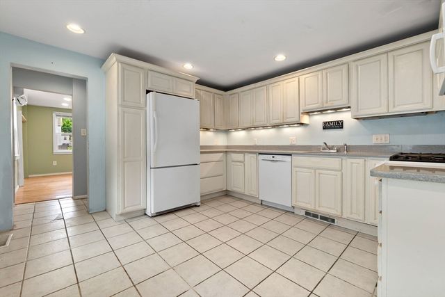 31 Vincent, Saugus, MA 01906