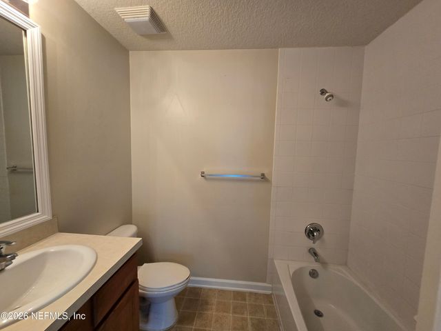 8550 ARGYLE BUSINESS Loop 505, Jacksonville, FL 32244