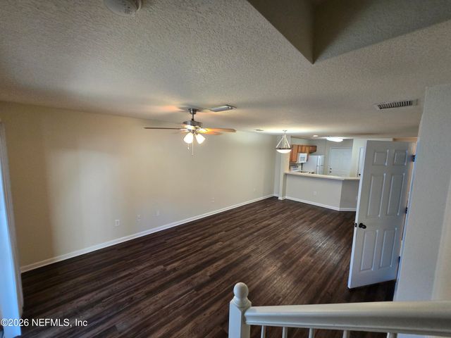 8550 ARGYLE BUSINESS Loop 505, Jacksonville, FL 32244