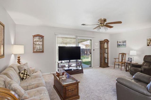 647 Ward Ave, Patterson, CA 95363