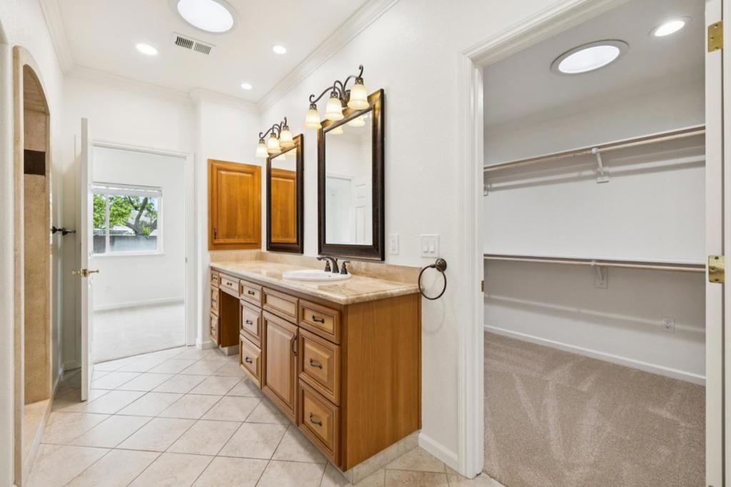 Image 39 of property listing at 645 Hale Avenue, Morgan Hill, CA 95037