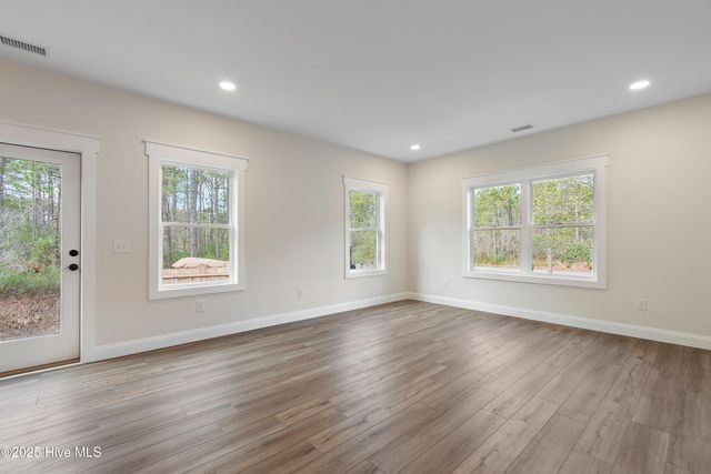 356 Drayton Road, Southport, NC 28461