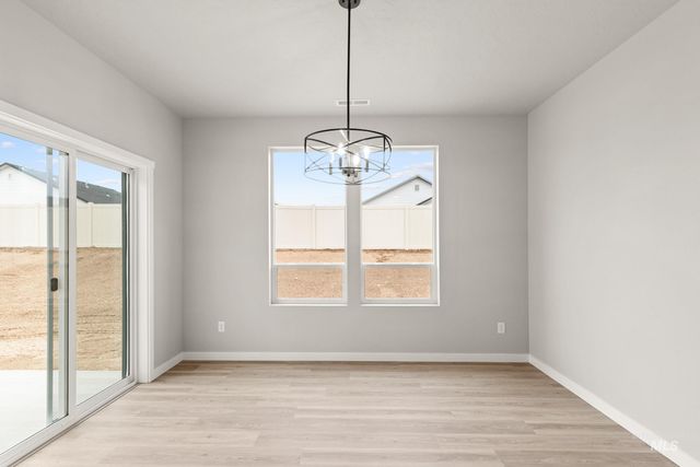 7043 E Marble Springs Dr, Nampa, ID 83687