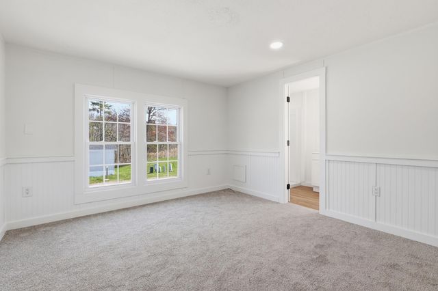 33 Cleo Circle, Rochester, NH 03868