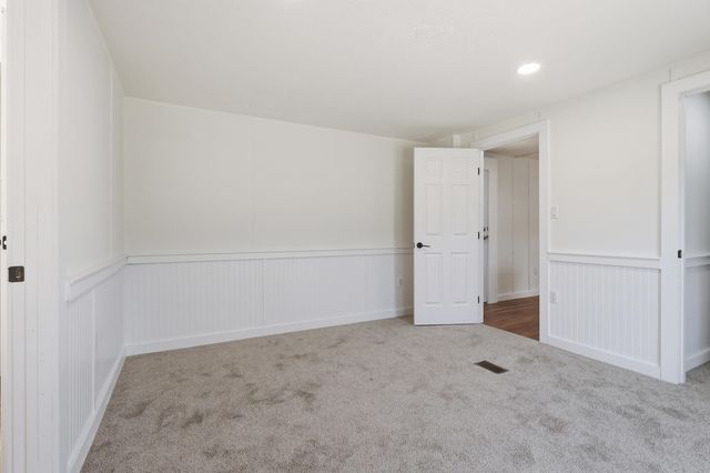 33 Cleo Circle, Rochester, NH 03868