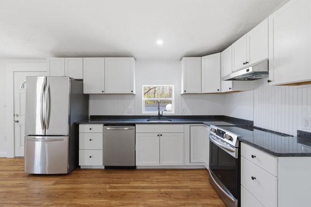 33 Cleo Circle, Rochester, NH 03868