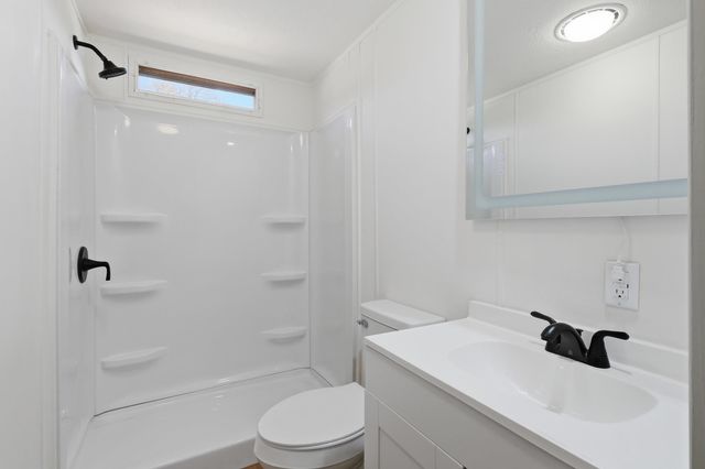 33 Cleo Circle, Rochester, NH 03868