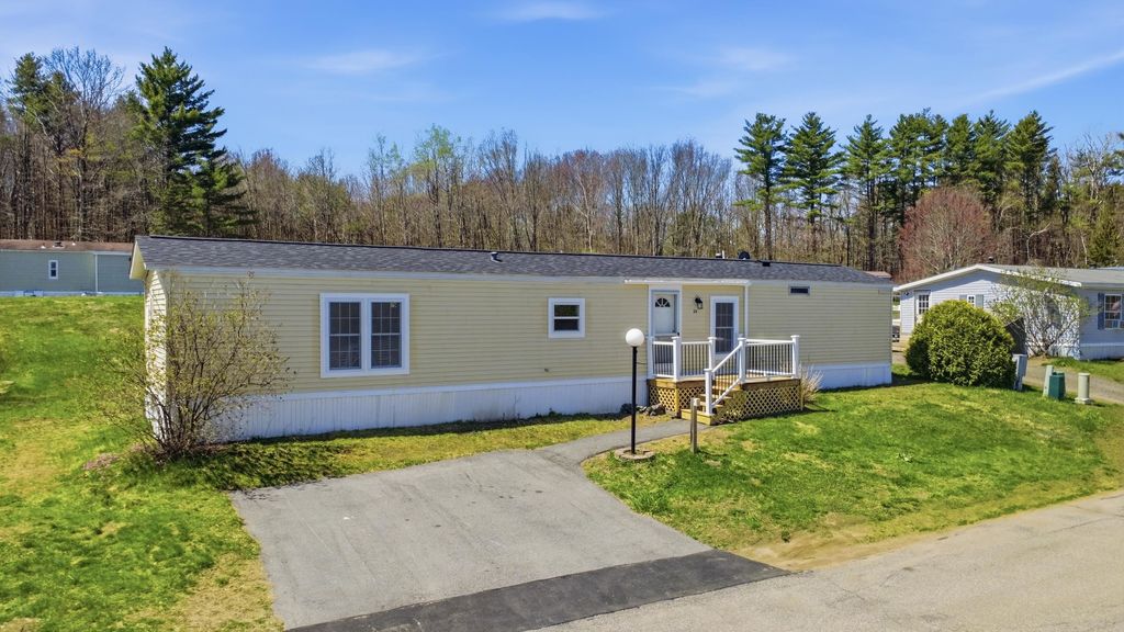33 Cleo Circle, Rochester, NH 03868