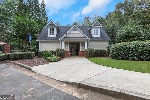 4658 Creekside Villas Way SE, Smyrna, GA 30082