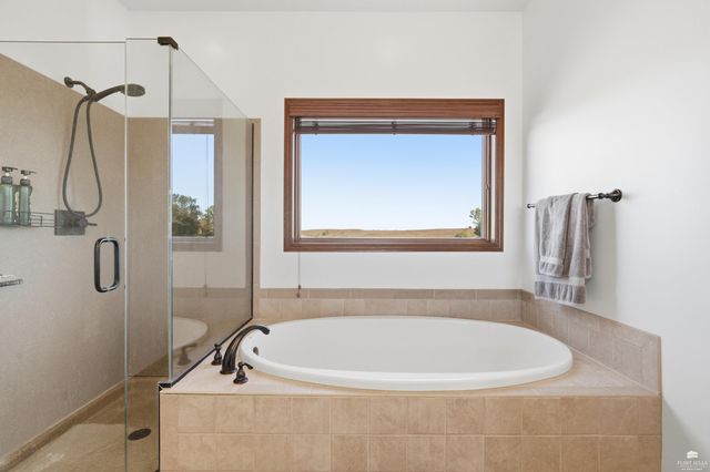 5717 Pheasant Ridge Road, Manhattan, KS 66502