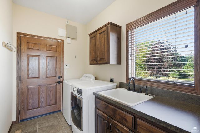 5717 Pheasant Ridge Road, Manhattan, KS 66502