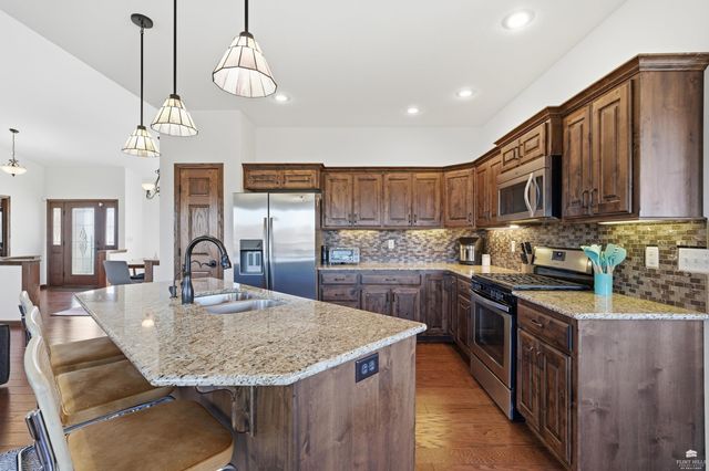 5717 Pheasant Ridge Road, Manhattan, KS 66502