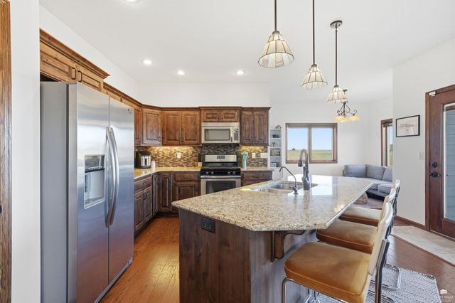 5717 Pheasant Ridge Road, Manhattan, KS 66502