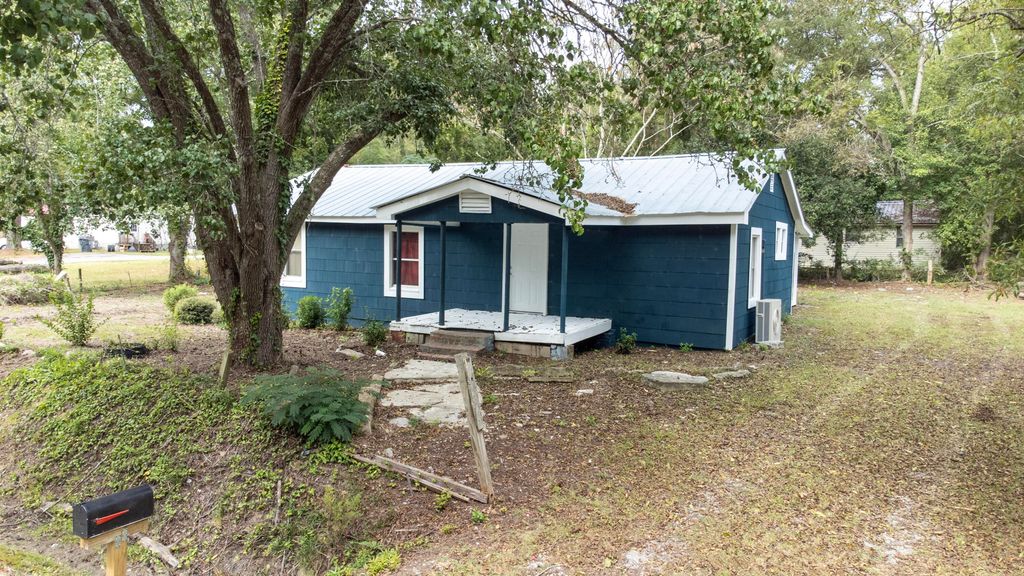 599 Twin Oaks Road, Thomson, GA 30824