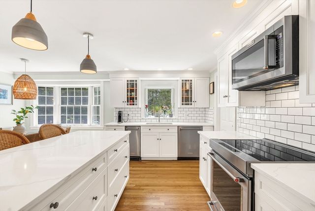 101 Bird St, Needham, MA 02492