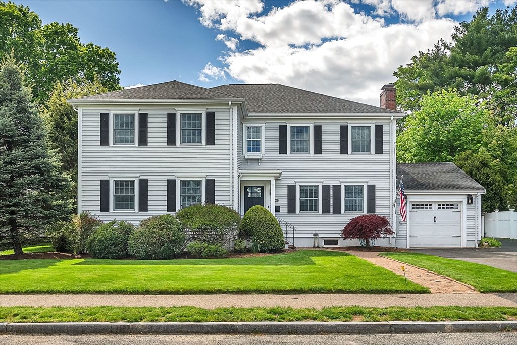 101 Bird St, Needham, MA 02492