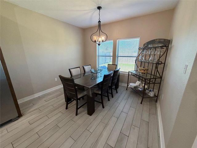 216 Shannon Street, Angleton, TX 77515