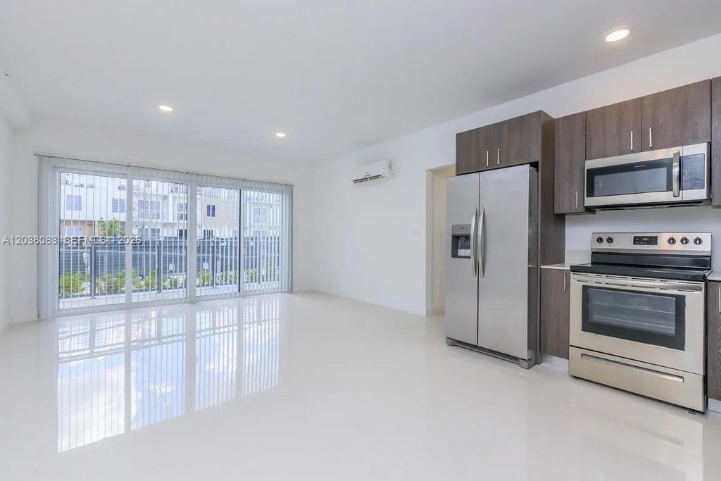 25850 SW 140th Ct 4-301, Homestead, FL 33032