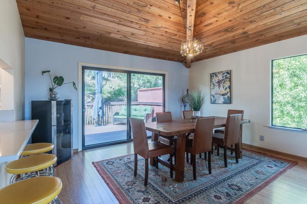 Image 15 of property listing at 17220 Garlen Court, Salinas, CA 93907