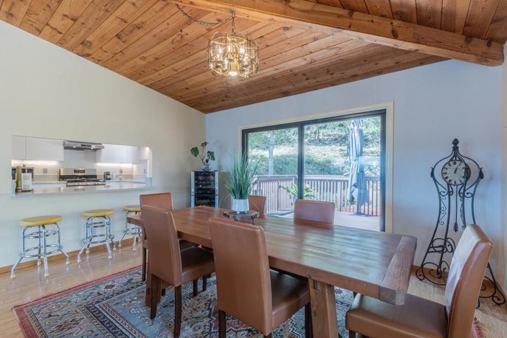 Image 16 of property listing at 17220 Garlen Court, Salinas, CA 93907