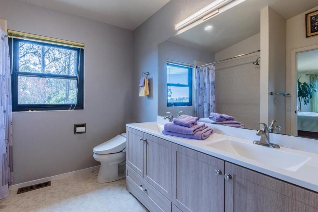 Image 29 of property listing at 17220 Garlen Court, Salinas, CA 93907