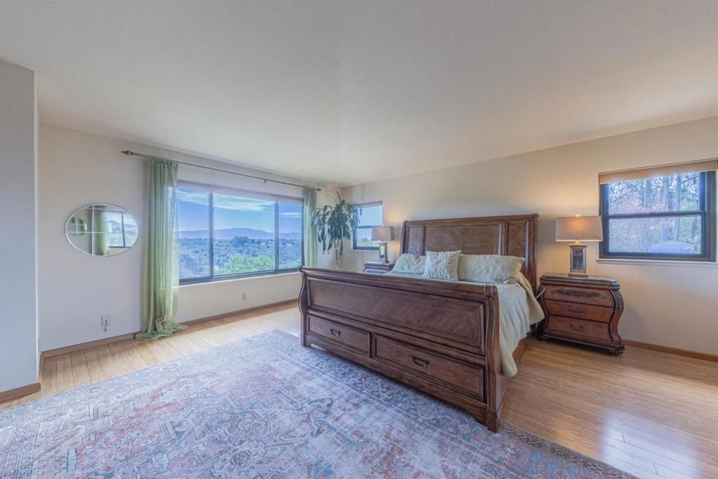 Image 3 of property listing at 17220 Garlen Court, Salinas, CA 93907