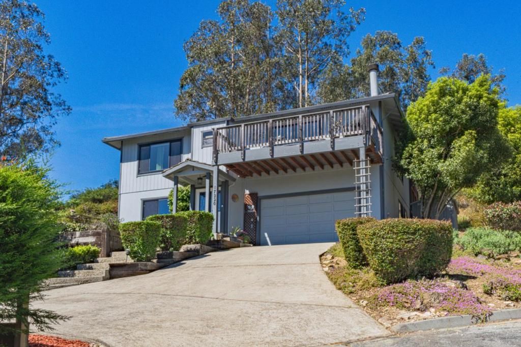 Image 7 of property listing at 17220 Garlen Court, Salinas, CA 93907