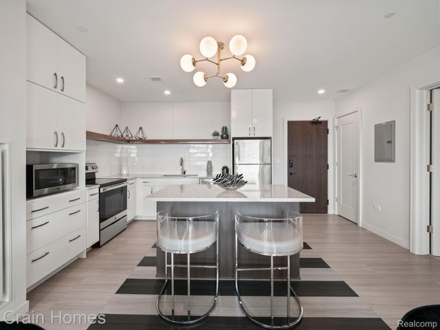 7430 2ND Avenue #1010, Detroit, MI 48202